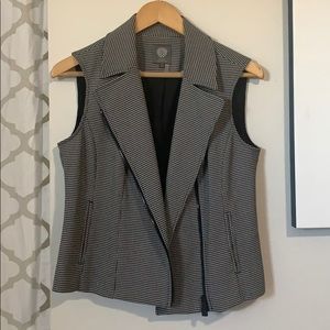 Vince Camuto vest blazer black and white S